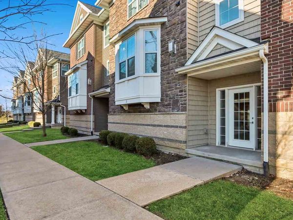 340 Clark Drive, Unit 2, Coralville, IA 52241