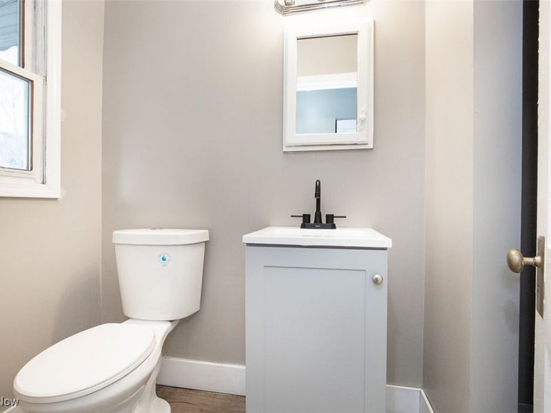 144 19th Street NW, Barberton, OH 44203 Photo 9