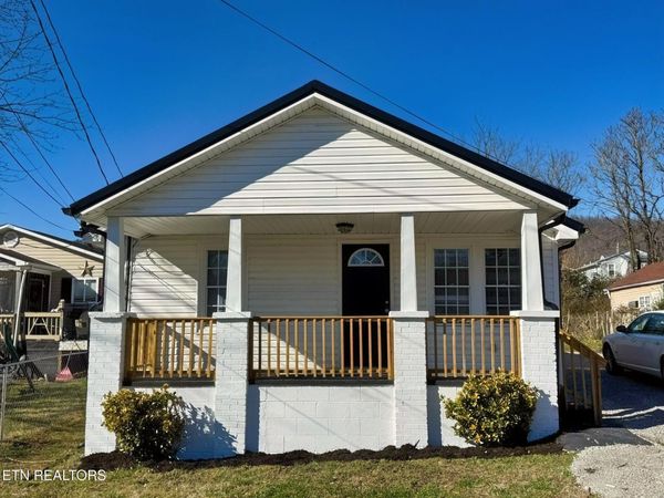 509 E Hemlock St, LaFollette, TN 37766
