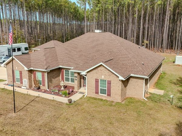 1836 Williams Road, DeFuniak Springs, FL 32433