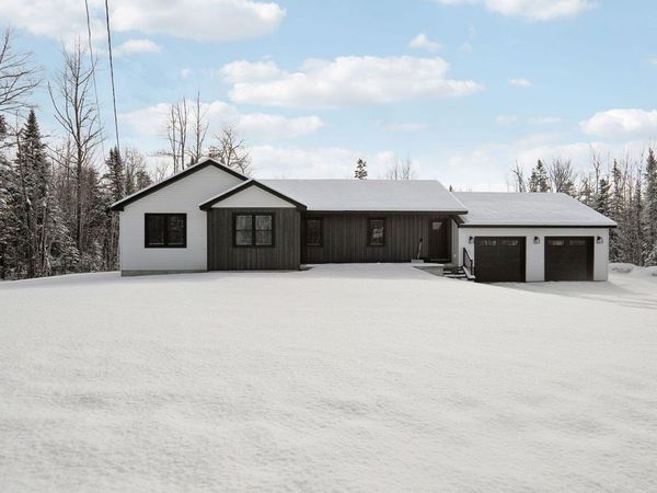 67 Stacey Lane, Kenduskeag, ME 04450