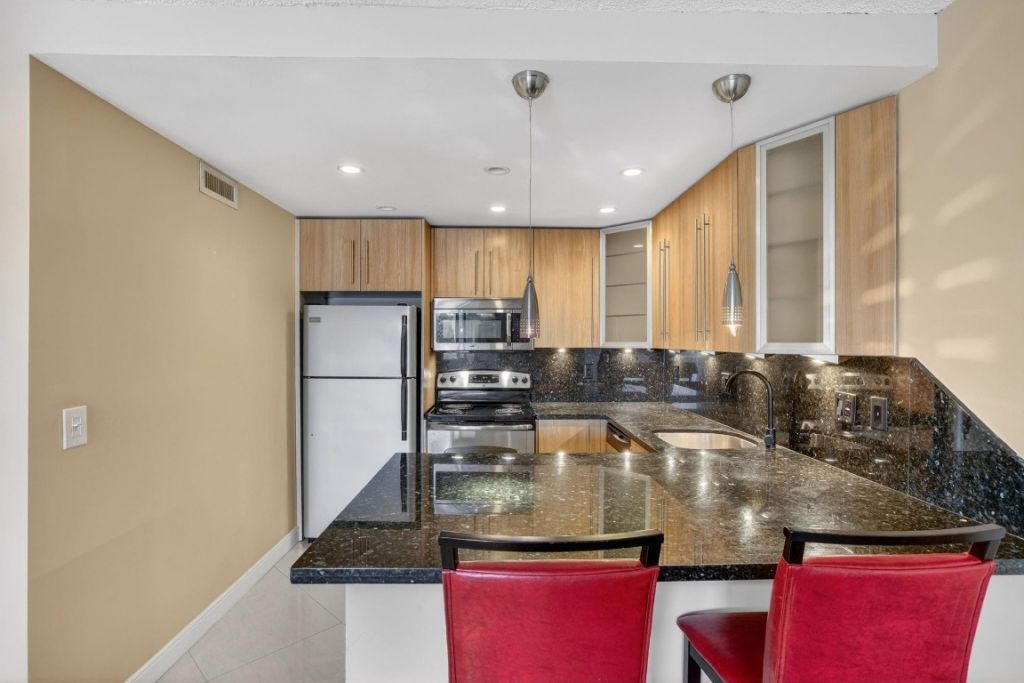 2900 NE 30th St, Unit A4, Fort Lauderdale, FL 33306 Photo