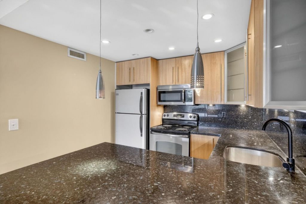 2900 NE 30th St, Unit A4, Fort Lauderdale, FL 33306 Photo