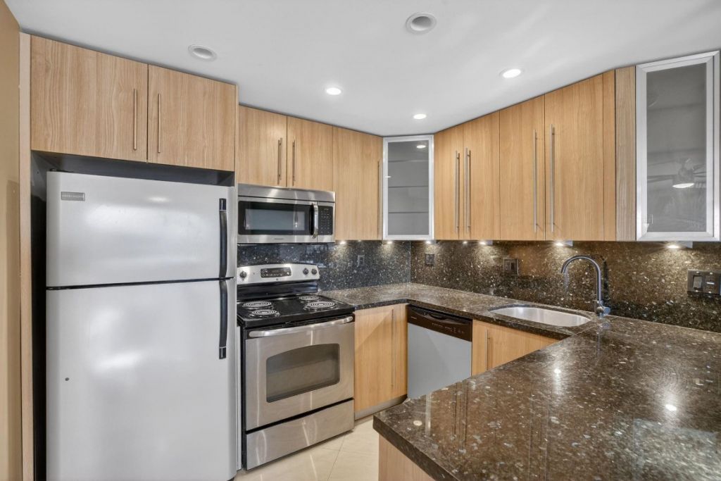 2900 NE 30th St, Unit A4, Fort Lauderdale, FL 33306 Photo