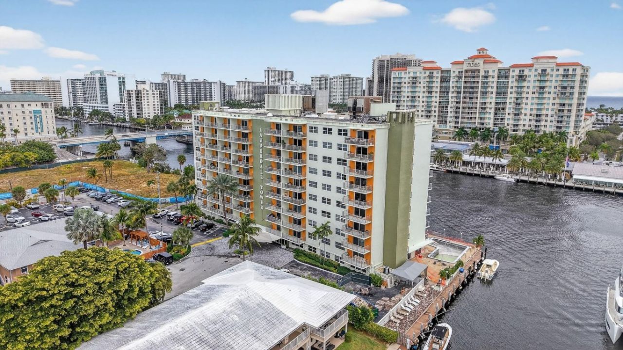 2900 NE 30th St, Unit A4, Fort Lauderdale, FL 33306 Photo