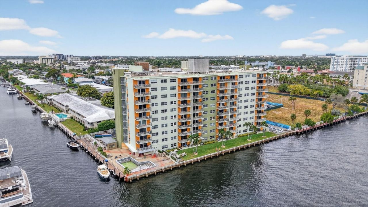 2900 NE 30th St, Unit A4, Fort Lauderdale, FL 33306 Photo