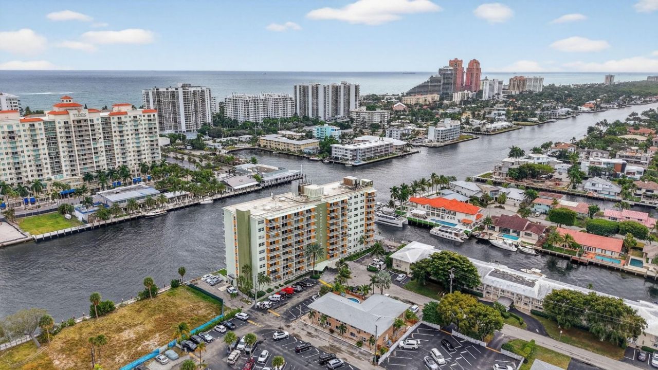 2900 NE 30th St, Unit A4, Fort Lauderdale, FL 33306 Photo