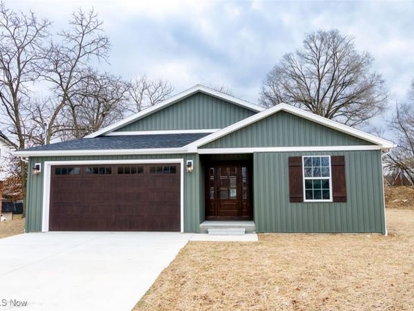 3010 9th Avenue, Vienna, WV 26105