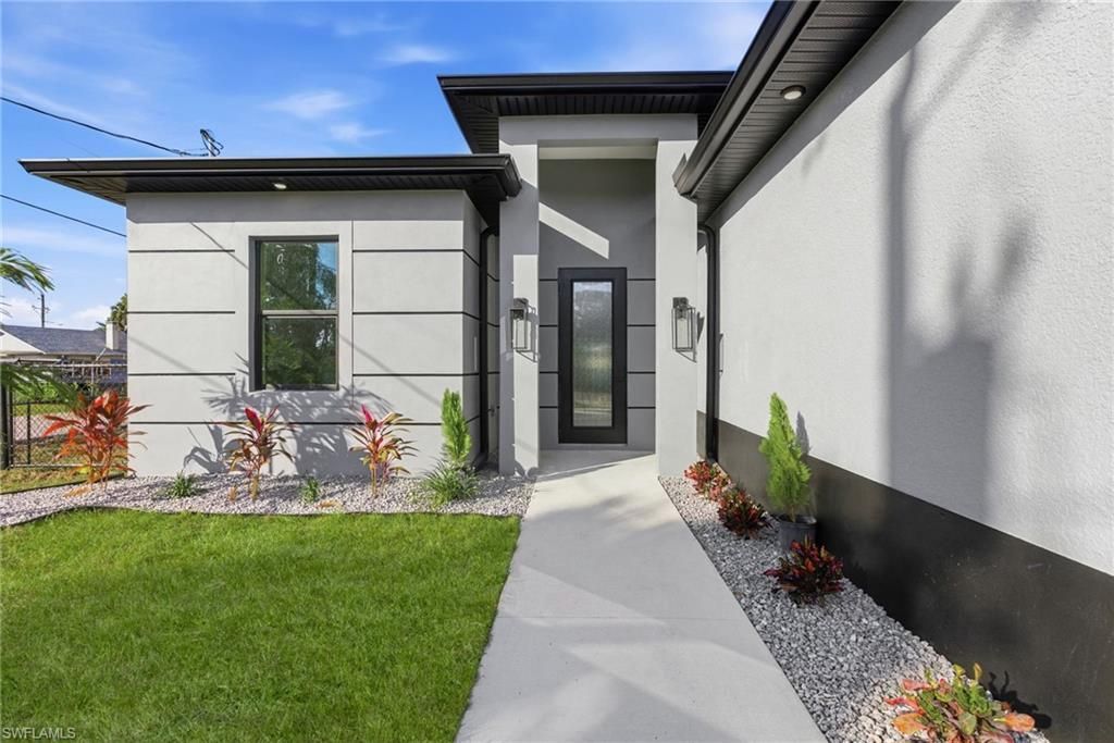 3701 Madison Ave, Fort Myers, FL 33916 Photo