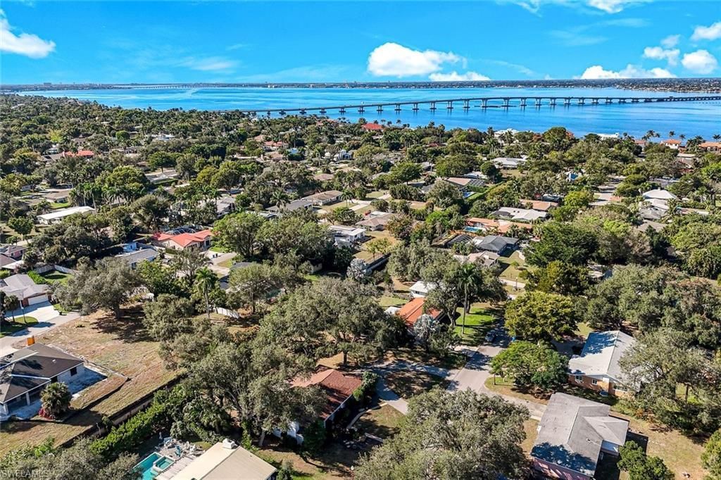 1334 Vesper Dr, Fort Myers, FL 33901 Photo