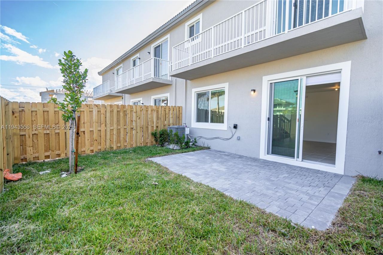 1473 SE 6th Ter, Homestead, FL 33034 Photo