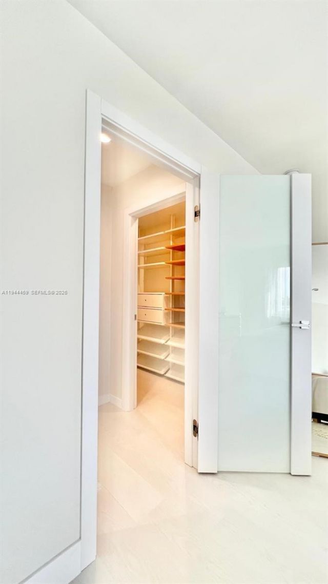 300 Diplomat Pkwy, Unit 811, Hallandale Beach, FL 33009 Photo