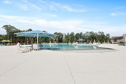 327 Bluebell Way photo 4