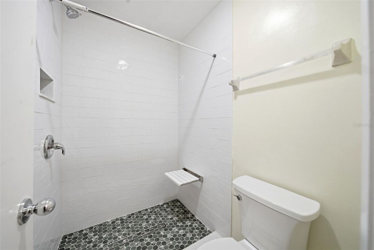 442 Meadowood Boulevard, Fern Park, FL 32730 Photo