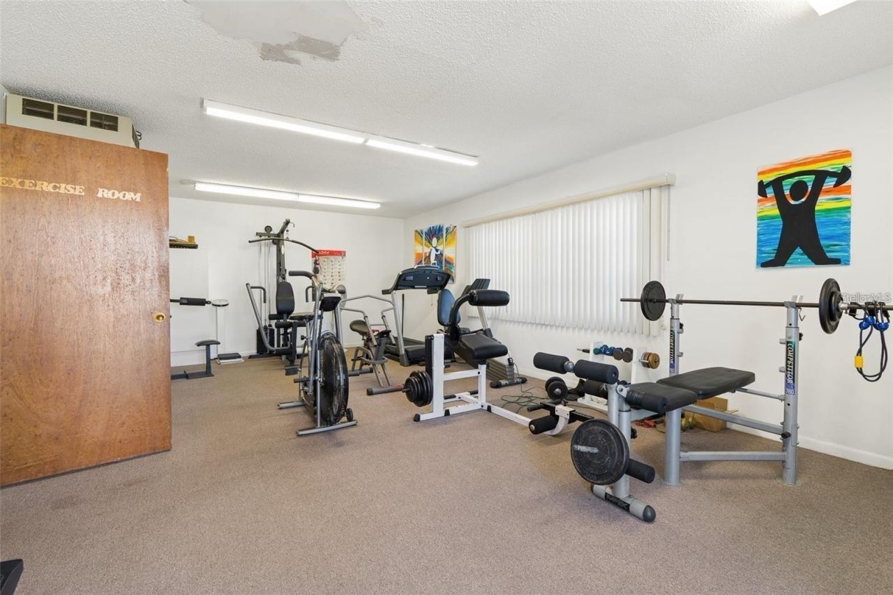 4086 72nd Way N, Unit 57, Saint Petersburg, FL 33709 Photo