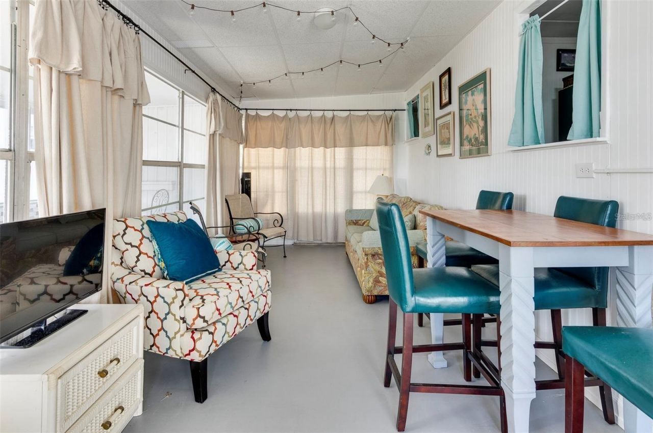 4086 72nd Way N, Unit 57, Saint Petersburg, FL 33709 Photo