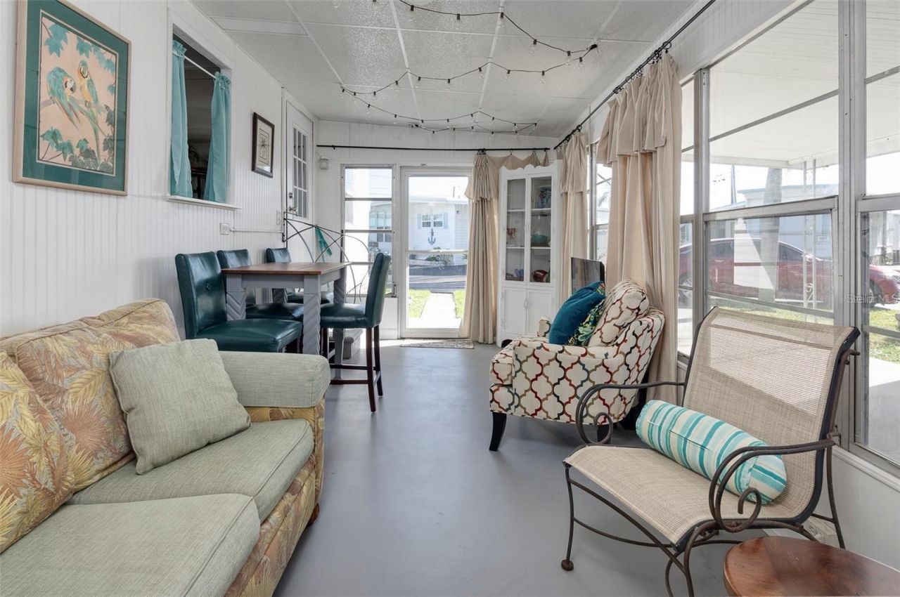 4086 72nd Way N, Unit 57, Saint Petersburg, FL 33709 Photo