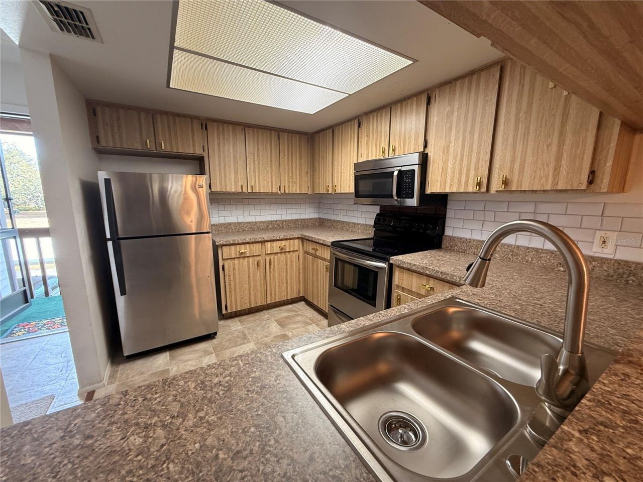 12155 Environmental Drive, Unit 6, New Port Richey, FL 34654 Photo