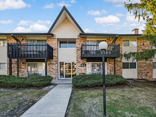 14A Kingery Quarter, Unit 204, Willowbrook, IL 60527