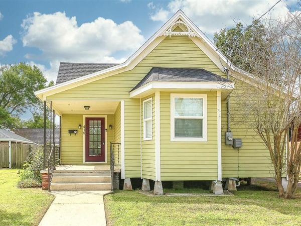 418 Burnett Street, Lake Charles, LA 70601