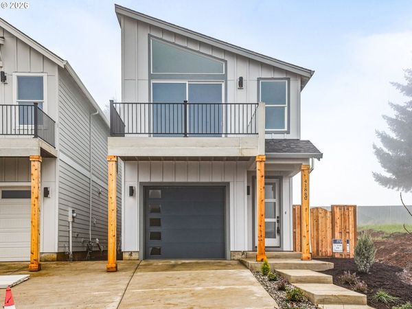 41860 DESCHUTES AVE, Unit 12, Sandy, OR 97055