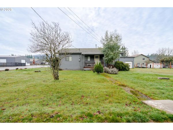 410 SW BROADWAY ST, Mill City, OR 97360