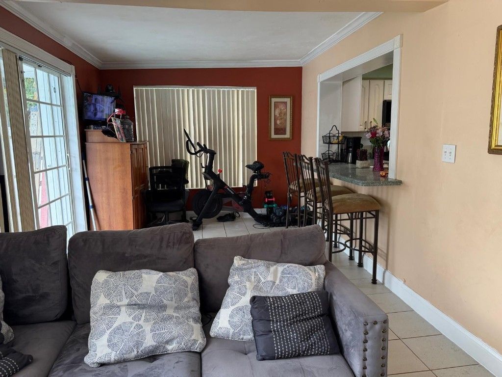 7928 N Juniper Street, Miramar, FL 33023 Photo