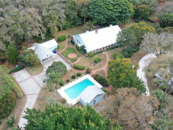 1120 49th Avenue, Vero Beach, FL 32966