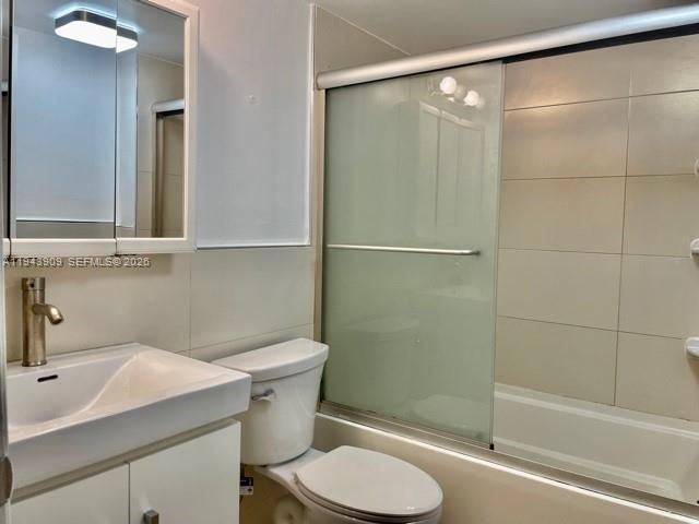 400 Palm Cir W, Unit 104, Pembroke Pines, FL 33025 Photo