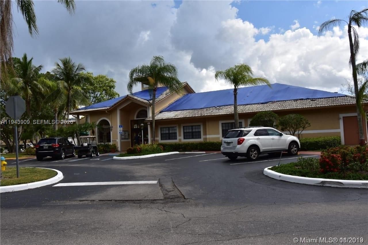 400 Palm Cir W, Unit 104, Pembroke Pines, FL 33025 Photo