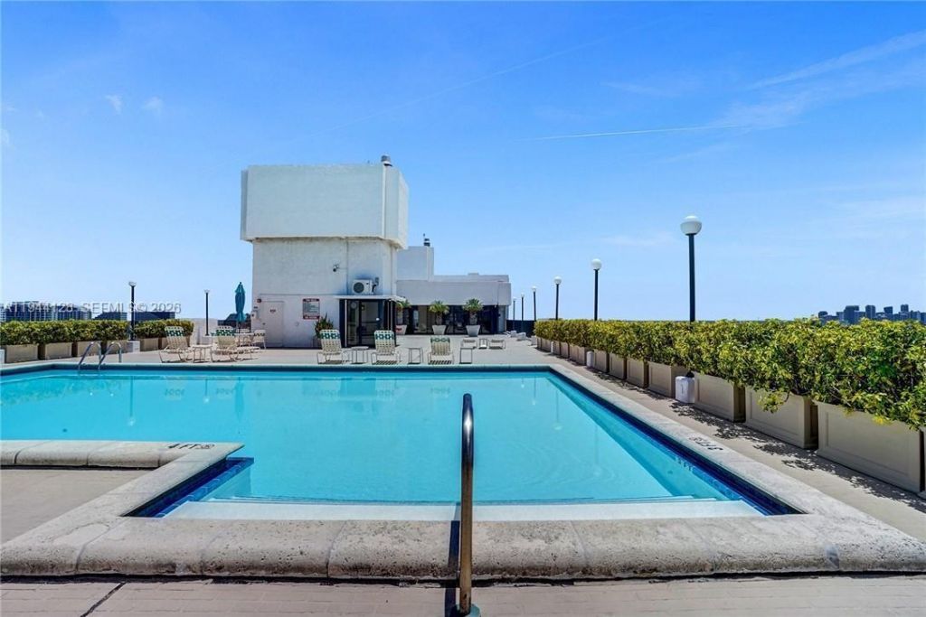 936 Intracoastal Dr, Unit 16A, Fort Lauderdale, FL 33304 Photo