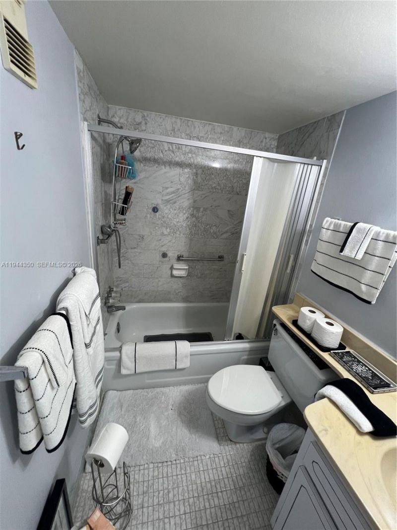 8900 Washington Blvd , Unit 402, Pembroke Pines, FL 33025 Photo