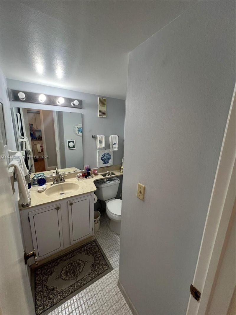 8900 Washington Blvd , Unit 402, Pembroke Pines, FL 33025 Photo