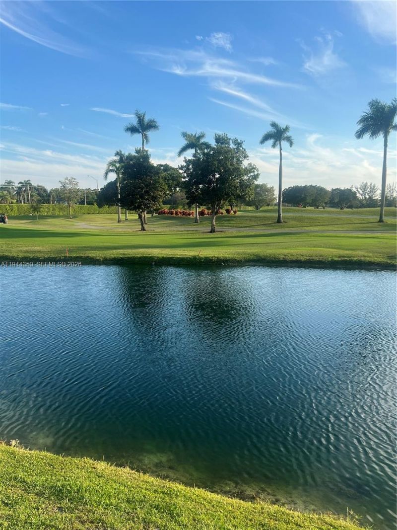 8900 Washington Blvd , Unit 402, Pembroke Pines, FL 33025 Photo