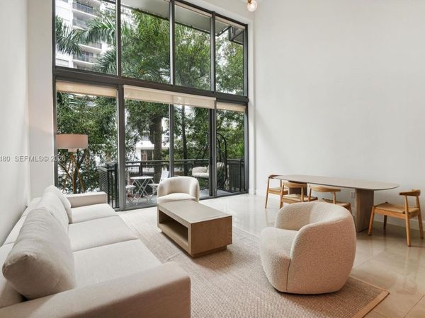 6000 Collins Ave, Unit 307, Miami Beach, FL 33140