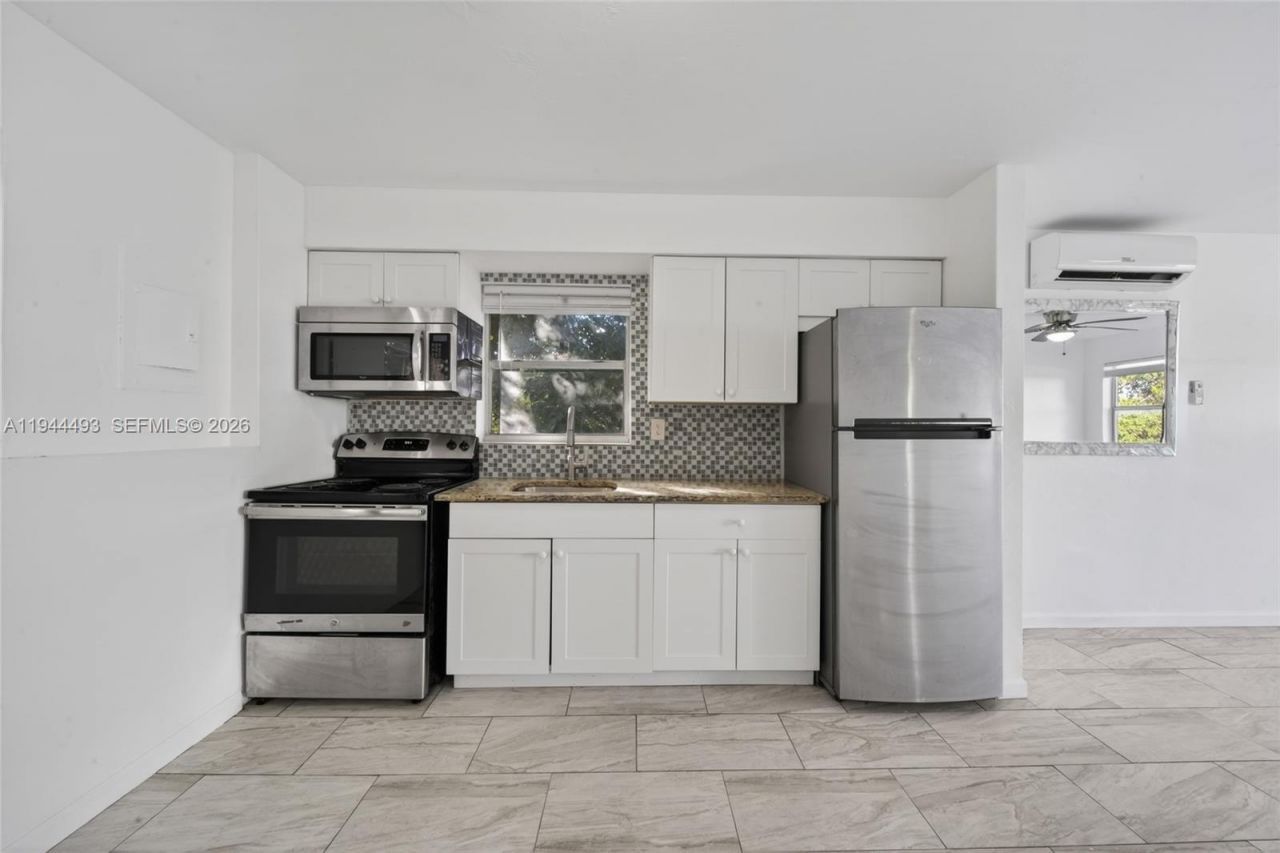 36 NE 64th Ter, Miami, FL 33138 Photo