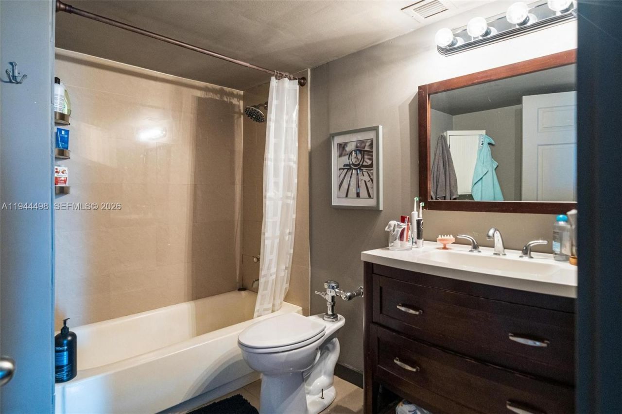 1500 Bay Rd, Unit 458S, Miami Beach, FL 33139 Photo