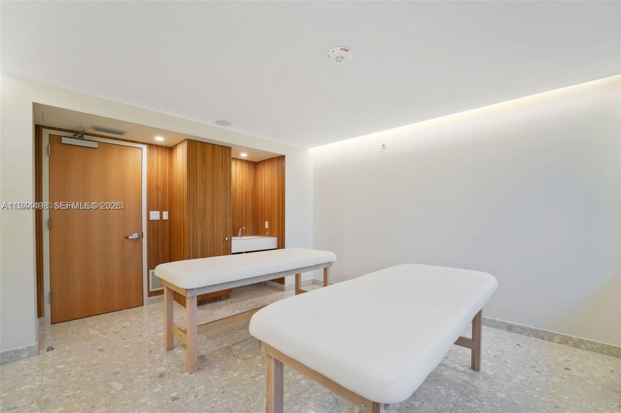 1500 Bay Rd, Unit 458S, Miami Beach, FL 33139 Photo