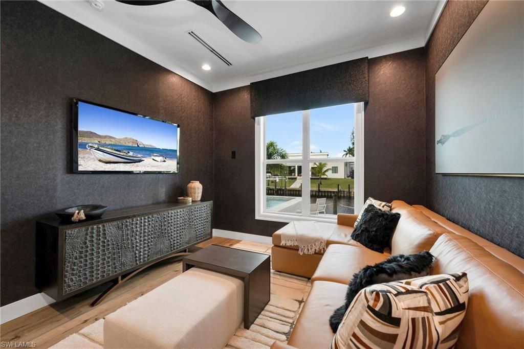 813 Cal Cove Dr, Fort Myers, FL 33919 Photo