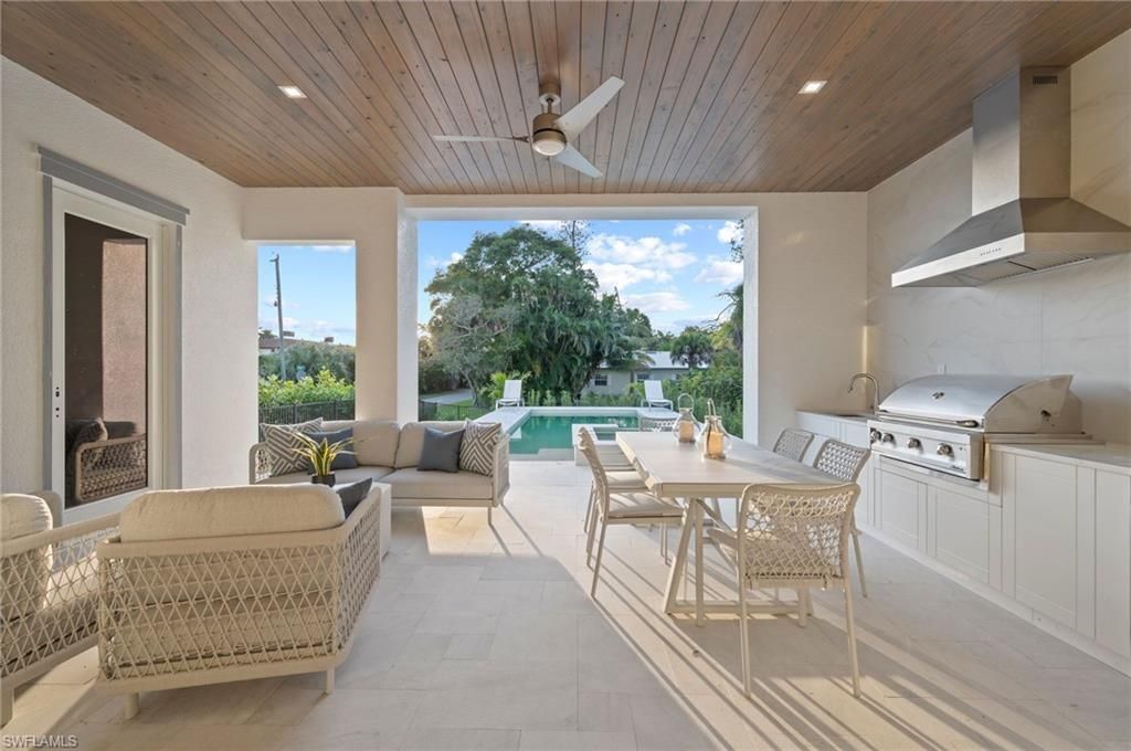 1984 Frederick St, Naples, FL 34112 Photo