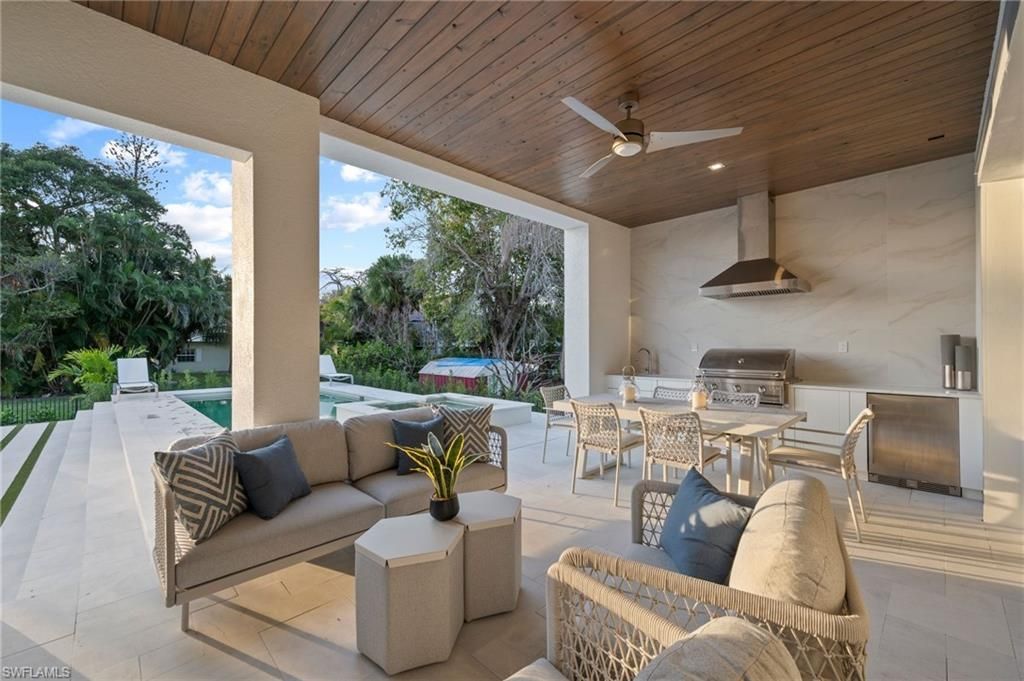 1984 Frederick St, Naples, FL 34112 Photo