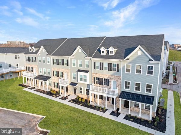 35 E FRONT STREET, BRIDGEPORT, PA 19405