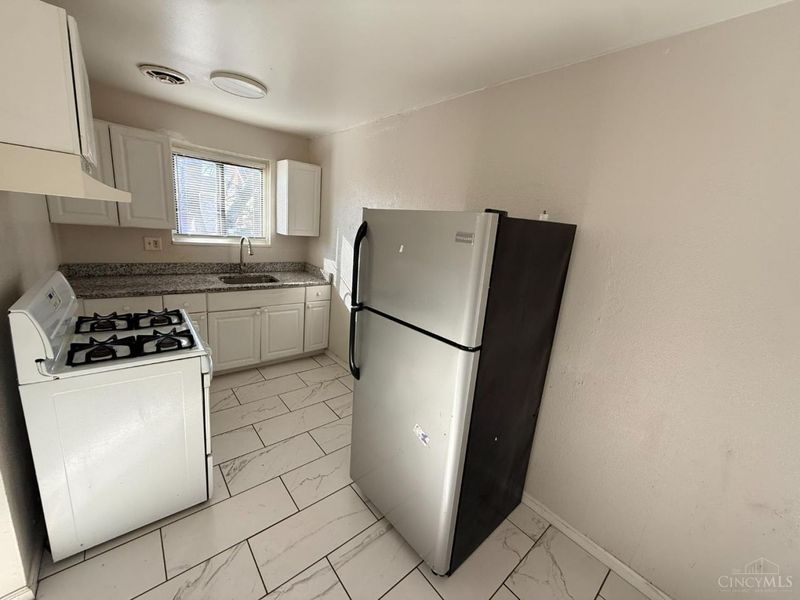 2537 Lysle Lane, Cincinnati, OH 45212 Photo 23