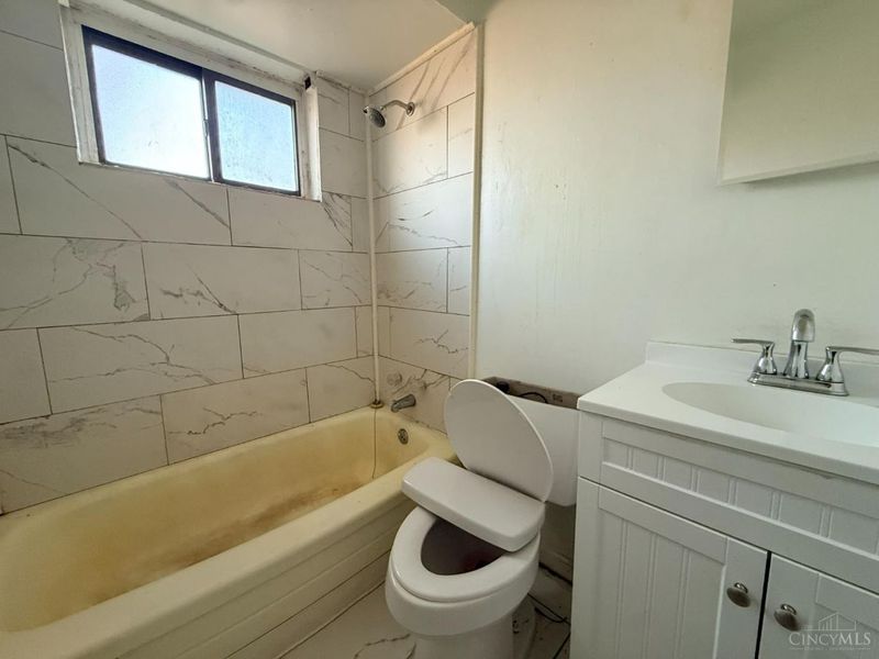 2537 Lysle Lane, Cincinnati, OH 45212 Photo 28