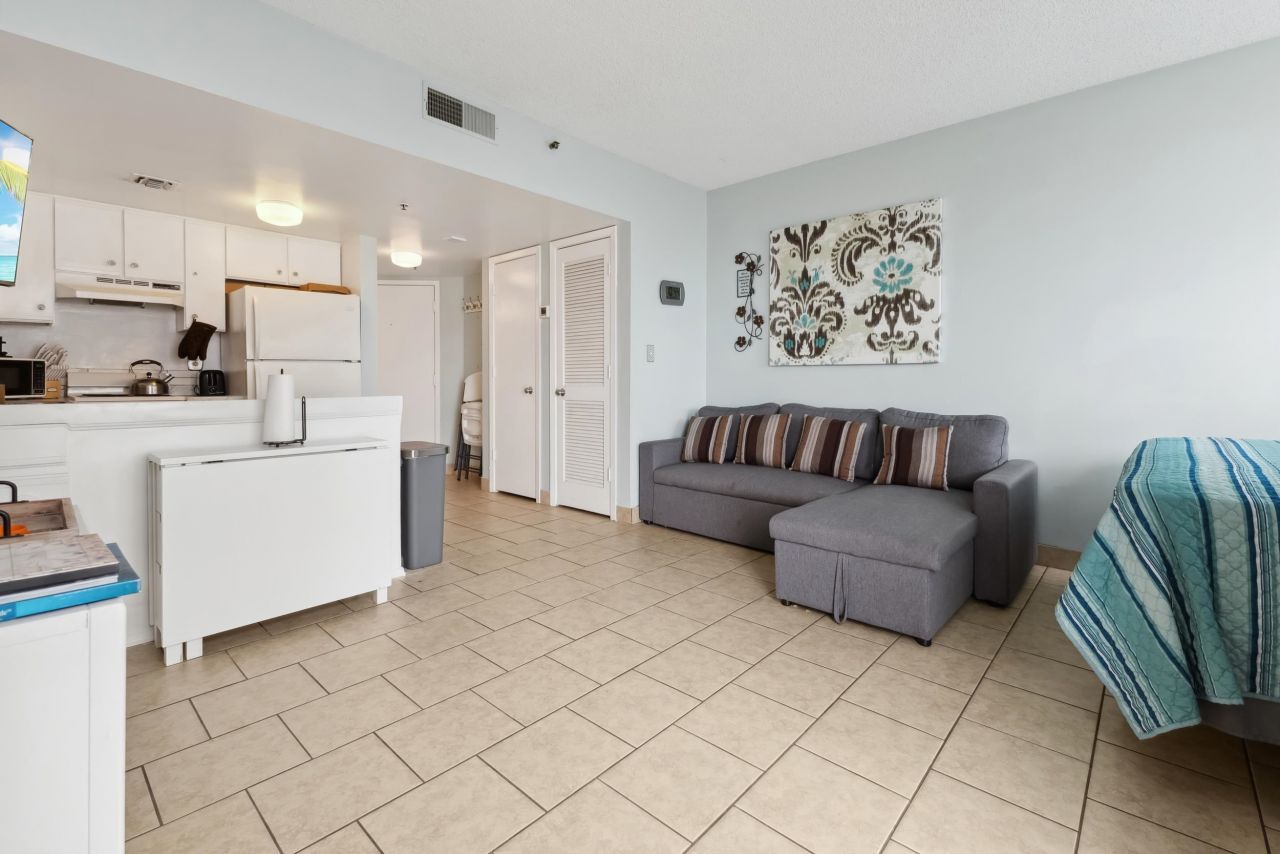 1605 S Ocean Blvd. Photo 11