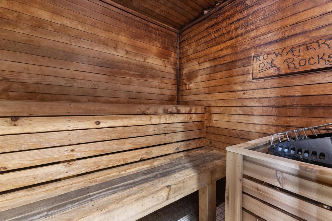 1605 S Ocean Blvd. Photo 17