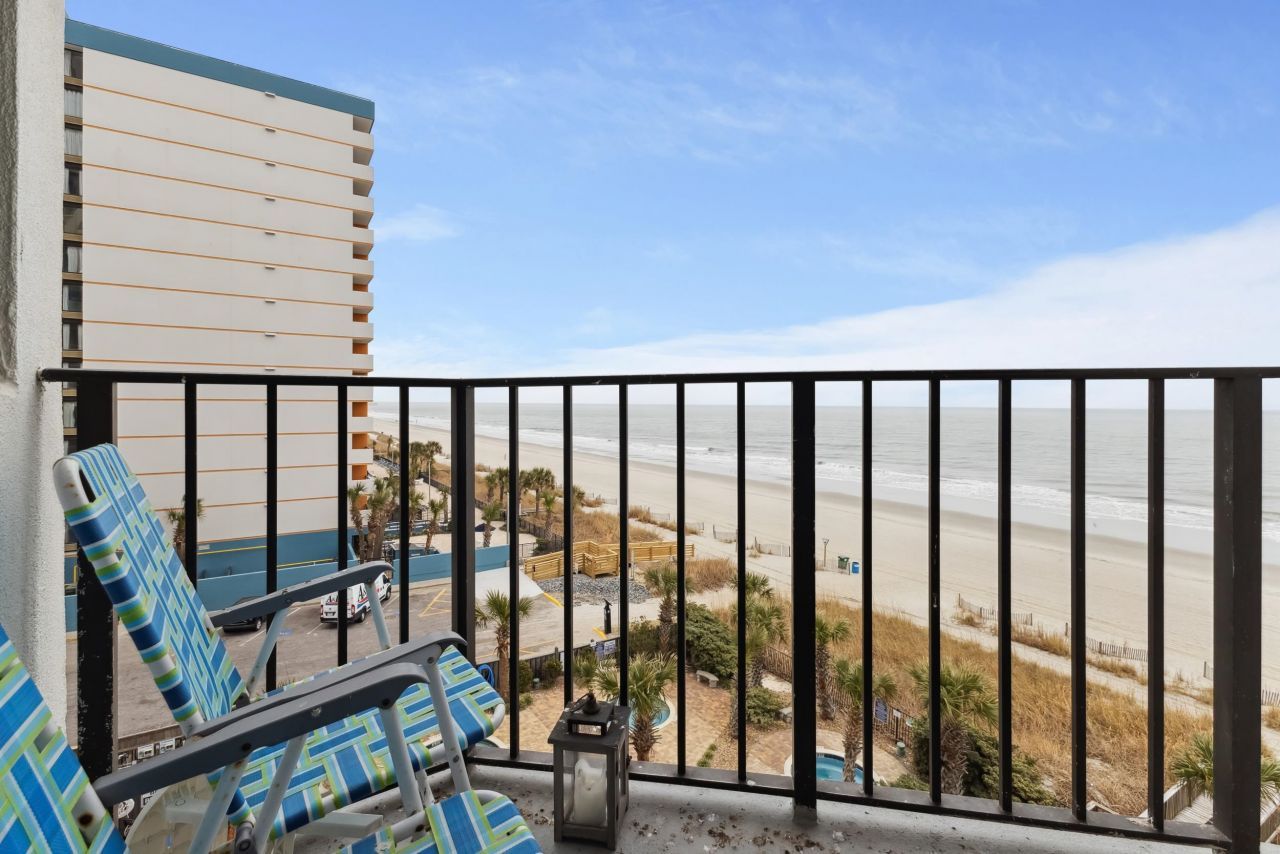 1605 S Ocean Blvd. Photo 7