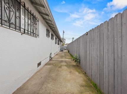 7701 39th Ave, Sacramento, CA 95824 Photo