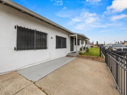 7701 39th Ave, Sacramento, CA 95824 Photo