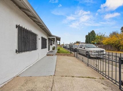 7701 39th Ave, Sacramento, CA 95824 Photo